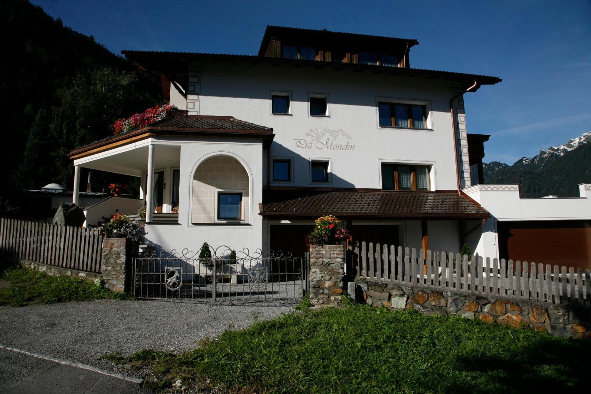 Apart Piz Mondin Pfunds Bagian luar foto